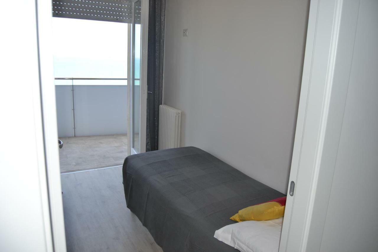 Fronte Mare Panoramico San Benedetto Apartment San Benedetto del Tronto Exterior photo
